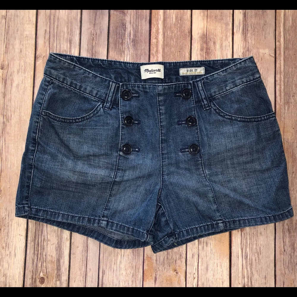 Madewell denim Button Faced shorts size 27